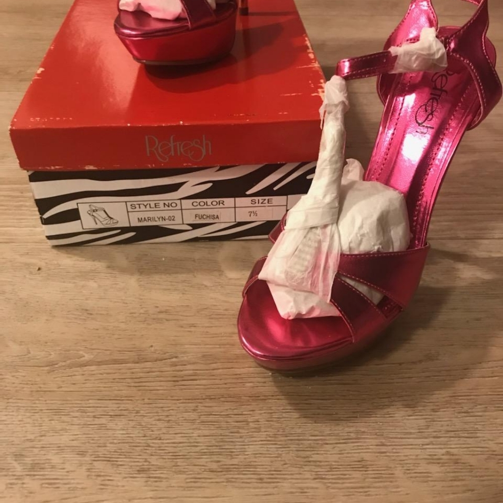 Heels!  New in box.   Size 7 1/2 fuschia, 8 1/2 turquoise